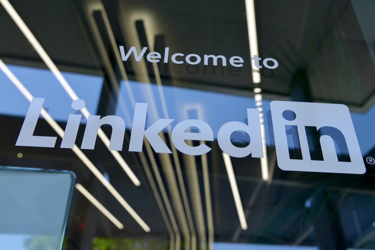 LinkedIn para asesores financieros: la guía práctica